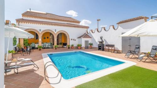 Villa el Señorío Alameda by Ruralidays