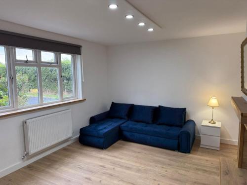 Cottage Sleeps 10 with Pets Allowed