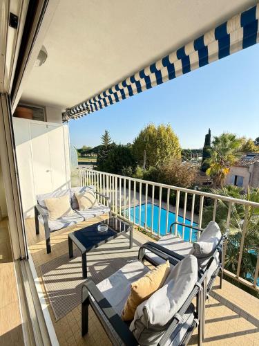 Balkon/terasa, Charmant 2 pièces piscine plage & 15 min de Cannes (Charmant 2 pieces piscine plage & 15 min de Cannes) in San Peyre