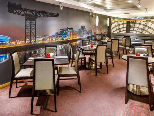 Exterior view, Mercure Glasgow City Hotel near The Necropolis