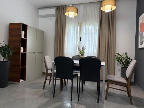 PINE HOUSE 2023, Wlora (zdjęcie 3)