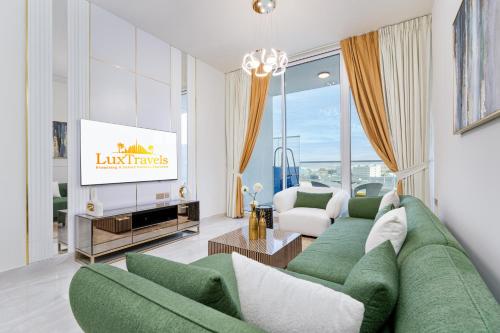 Lux BnB Gemz - Al Furjan I Private Pool I, Dubaj