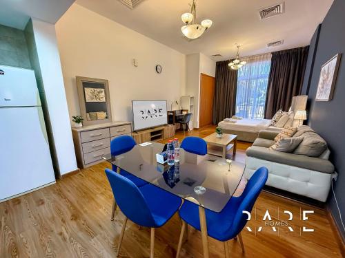 Rare Holiday Homes - Near Miracle Garden - Lavender 2 - RG012 - Jumeirah Village Circle, Дубай (фото 7)