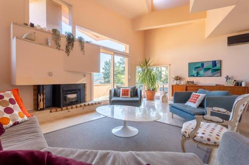 Koplietošanas atpūtas telpa ar TV, Villa d'architecte "De La Terre Vers Le Ciel" in Durtol