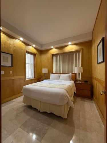 room detail thumbnail 0