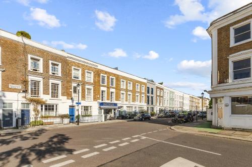 Superb Duplex In Prime Area Of London - London