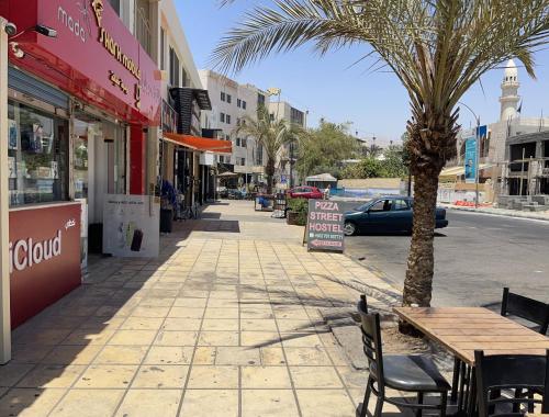 Pizza Street Hostel in Aqaba
