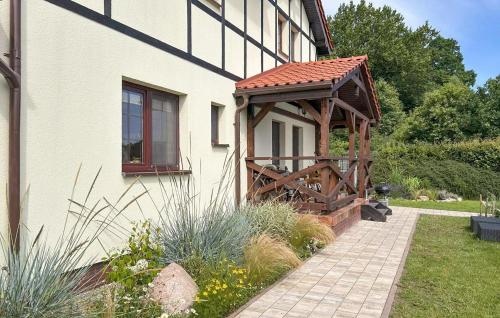 Viesnīcas āriene, 2 Bedroom Lovely Home In Debina in Poddabie
