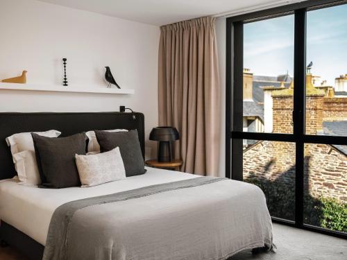 Balthazar H Room Type - Superior Double Room