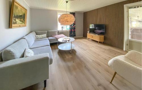 Pet Friendly Home In Kopingsvik With Wifi in Gronskog