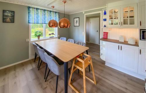 Kitchen, Pet Friendly Home In Kopingsvik With Wifi in Gronskog
