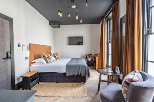 Crescent Place by Mansley in Cheltenham