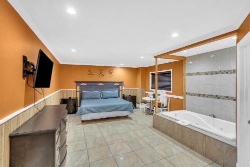 Bentley Motel - image 11