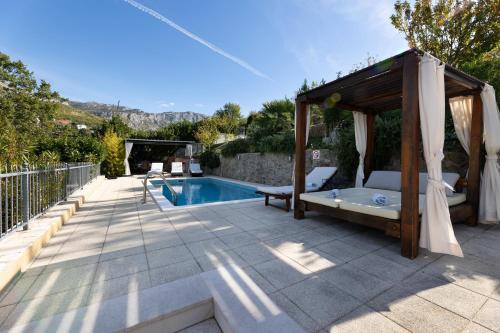 HIDDEN PARADISE - Villa by Split