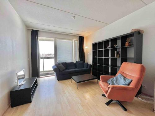 Cozy flat in Suurpelto in Henttaa