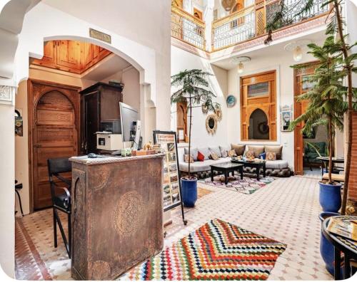 Riad Jenan Adam