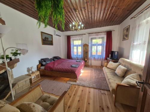 Vidám Vándor Vendégház (Vidam Vandor Vendeghaz) in ปารัด