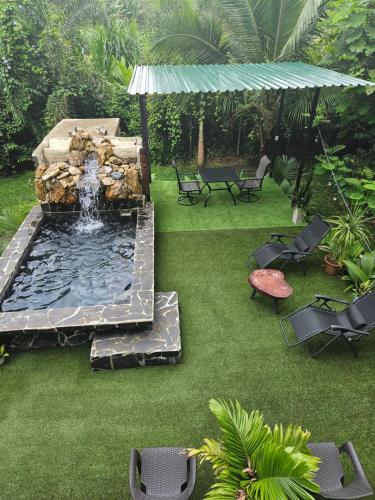 ParadiseTropical Garden Cabin with private jacuzzi, Fortuna (photo 5)