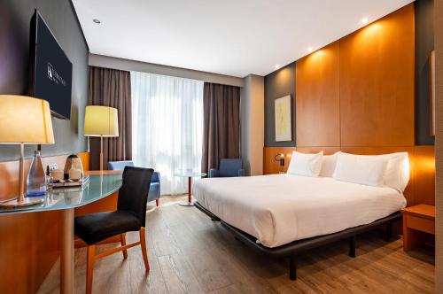 โรงแรมซิลเคน แอตแลนติดา (Hotel Silken Atlantida) in ซานตา ครูซ เดอ เทเนริเฟ