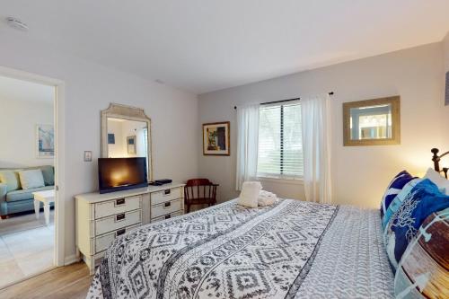 Fiddlers Cove 17C - image 11