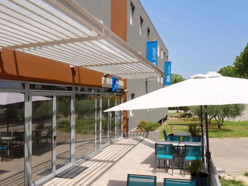บริการและสิ่งอำนวยความสะดวก, ไอบิส บัดเจ็ต แปร์ตุย ลูเบอรง (ibis budget Pertuis Luberon) in แปร์ตุย