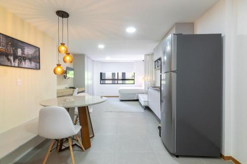 Kitchen, 360 Rio Santos Dumont near Emporio Sabor