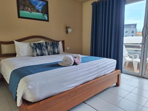 room detail thumbnail 0