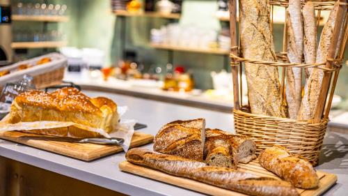 อาหารและเครื่องดื่ม, Greet Hotel Reims Tinqueux in แตงเกวอซ์