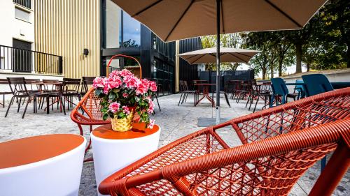 ระเบียง/ชานเรือน, Greet Hotel Reims Tinqueux in แตงเกวอซ์