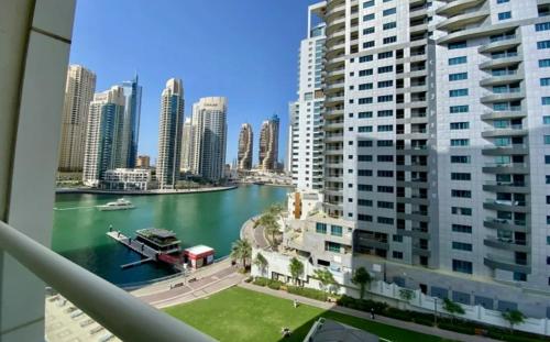 Studio for Rent with Wonderful View of Marina, Dubaï