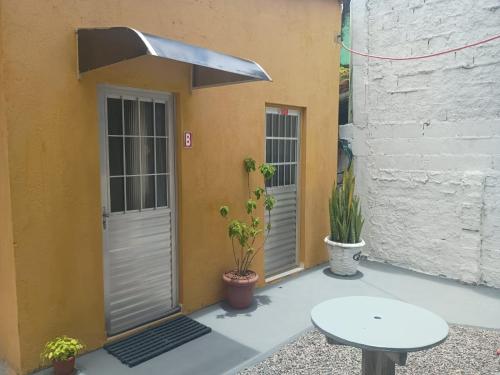 Hospede-se no IPSEP , em Recife , próximo ao Aeroporto Internacional dos Guararapes (Hospede-se no IPSEP , em Recife , proximo ao Aeroporto Internacional dos Guararapes) in 彼達迪