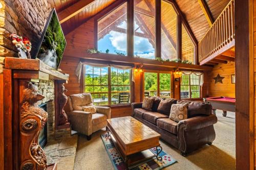 Wish Upon A Star Luxe 1BR, Mountain Views in Gatlinburg, USA