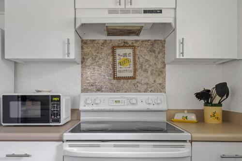Earth Haus LITE in New Braunfels, USA