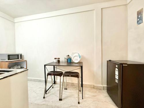 Yepplo Holiday Home - Traditional 2BHK Wooden House - Laban, Shillong in Iewduh