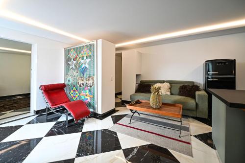 Unique Vacation Rental in Losone in Losone, Schweiz