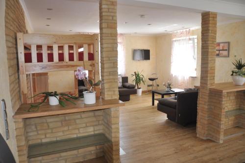 Kiefer-Apartments - image 12