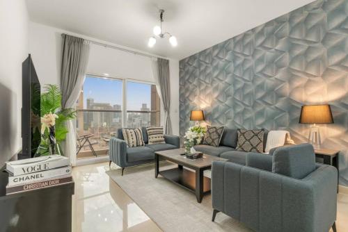 Charming 1BR with Balcony and City View in JVC - image 5