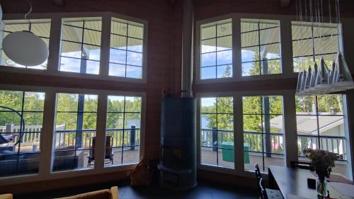 . Beautiful house and sauna on the lake, 175 m2