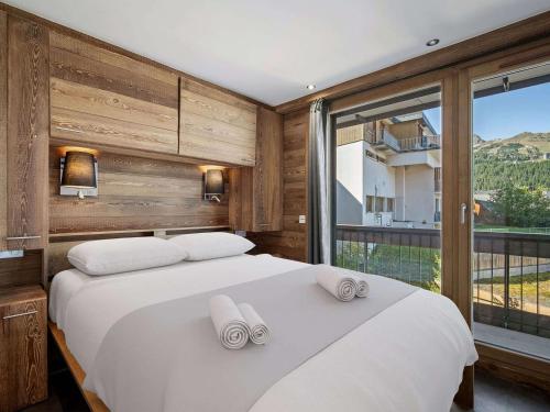 Appartement rénové 2 pièces cabine avec parking, près des pistes à Courchevel - FR-1-563-93 (Appartement renove 2 pieces cabine avec parking, pres des pistes a Courchevel - FR-1-563-93) in Courchevel