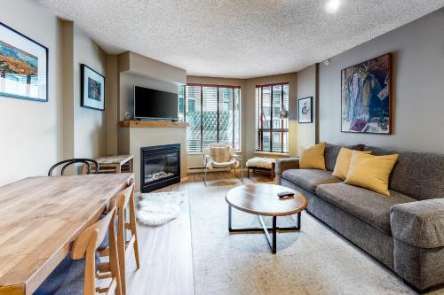 The Marquise 321 - Fitzsimmons Creek