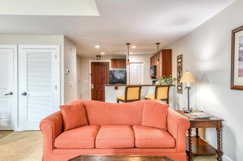 5319-S Cozy Retreat-balcony-grand pool & hot tub in World Golf