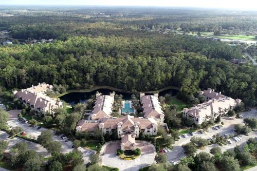 5319-S Cozy Retreat-balcony-grand pool & hot tub in World Golf