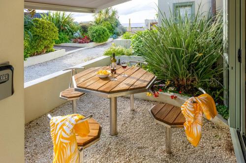 Beachfront on Waiheke, Onetangi (foto 3)