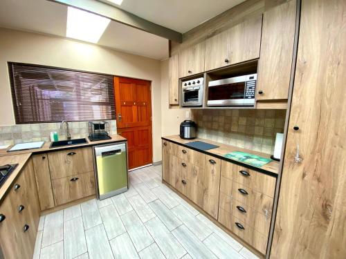 Modern Van Riebeeck Park Accomodation in Van Riebeeck Park