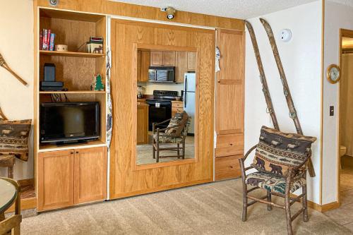 Iron Horse Resort - image 13
