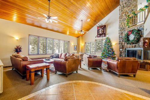 Iron Horse Resort - image 2