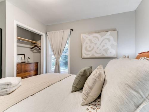 1402 Crescent - image 12