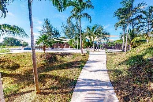 Lion Fish Retreat at Swan Villas -Gold Standard Certified in Maya Beach