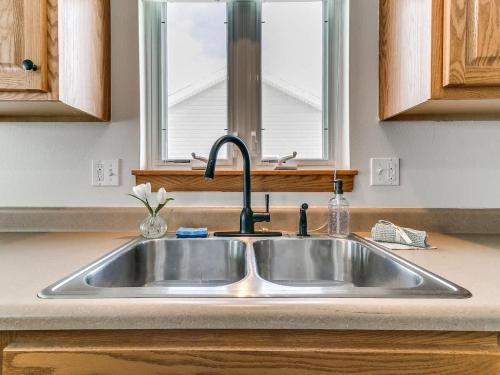 4901 Waller - image 9