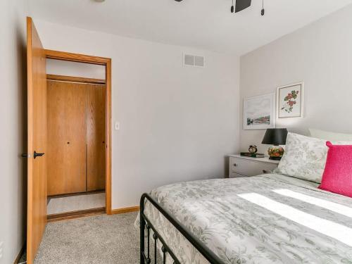 4901 Waller - image 3